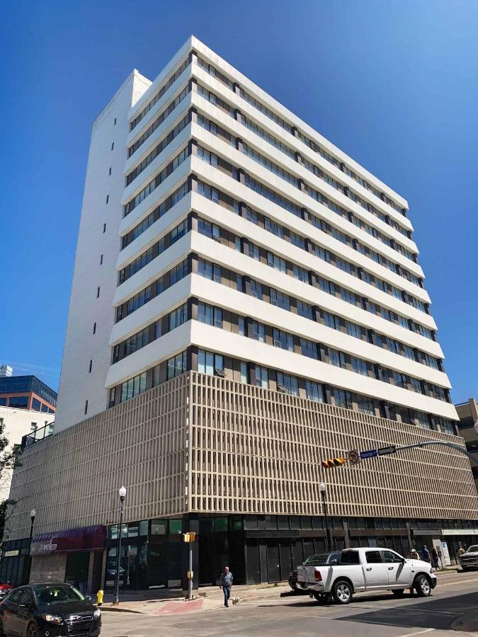 Obasa Suites @ The Hamilton Regina Luaran gambar